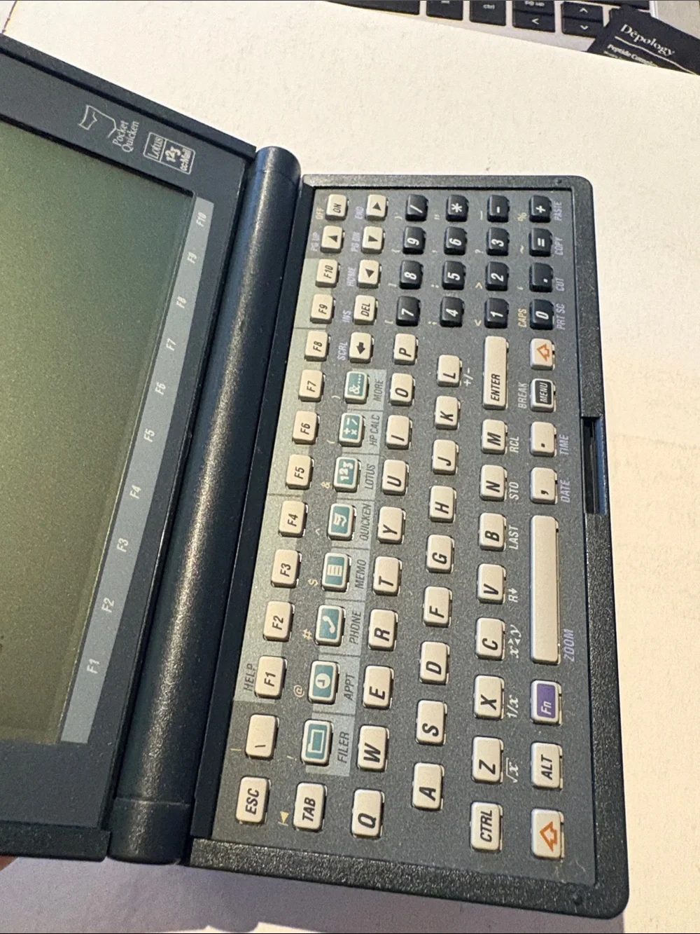 HP 200LX Palmtop PC - 1MB RAM- RARE Vintage PC- great condition